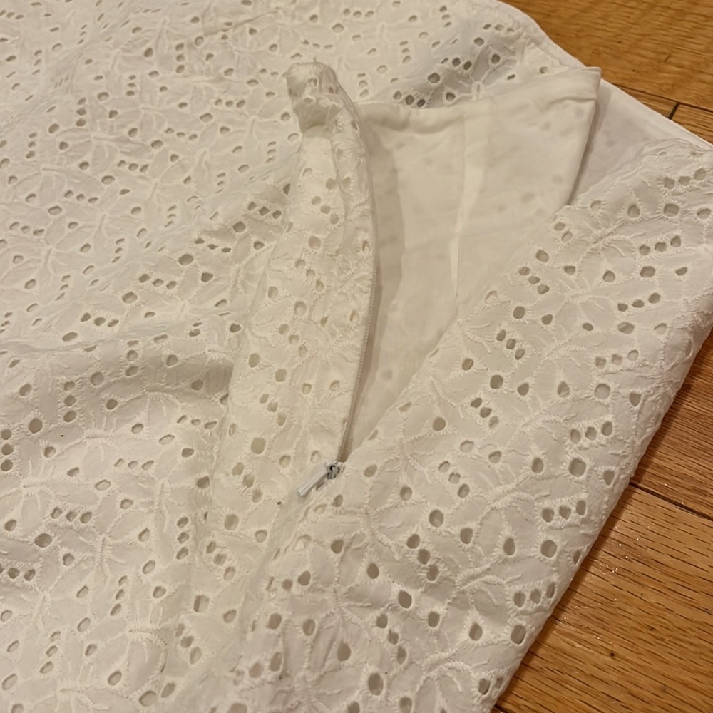 LL Bean Favorite Fit White Eyelet Mini Skirt Size 12 - Picture 4 of 8
